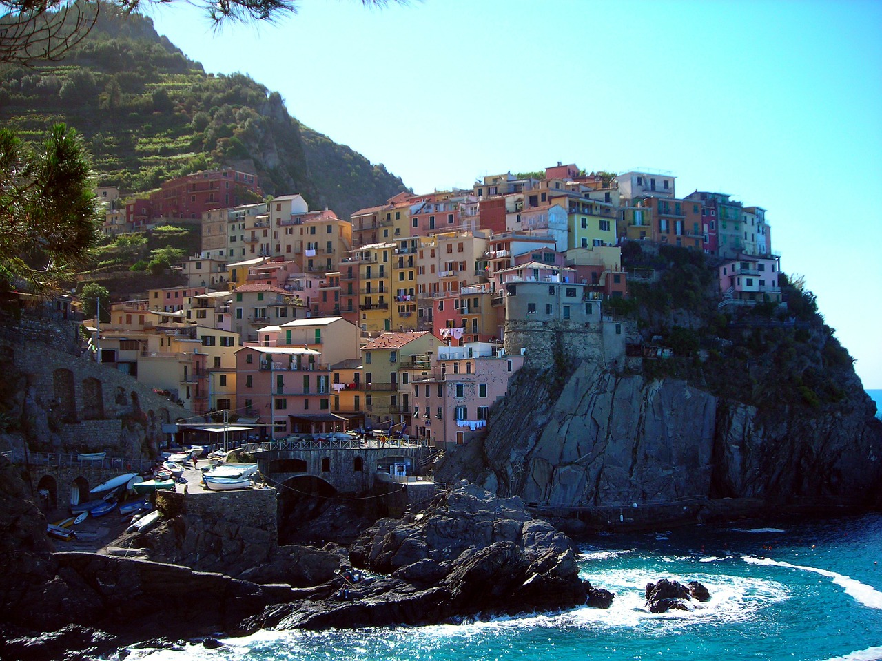 Cinque Terre Italy Limiting Tourists