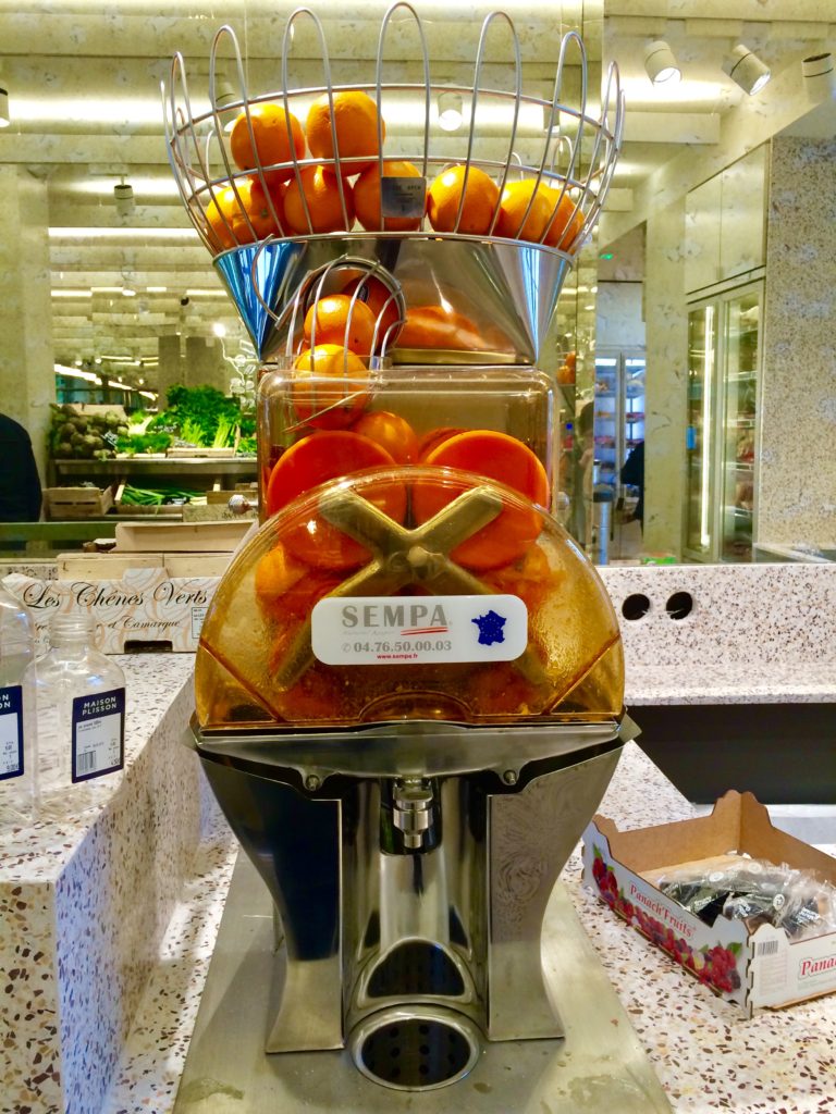 Maison Plisson Paris orange juice machine