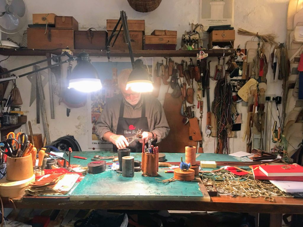 pienza leather workshop craftsman p